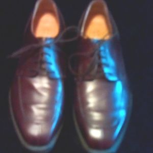 Men's 9W dark brown    Rockport dress shoes